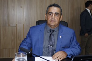 Wagner Cigano pede reforma de praça do Bairro São Cristovão