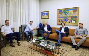Caiado e Daniel recebem prefeito eleito de Aparecida de Goiânia para definir agenda administrativa