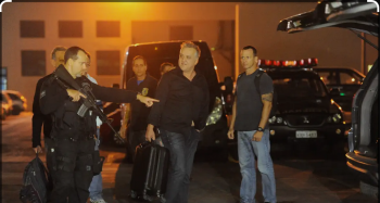 Carlinhos Cachoeira é preso no aeroporto de congonhas