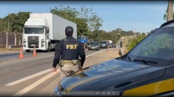 PRF inicia Operação Corpus Christi 2026 nas rodovias federais de Goiás